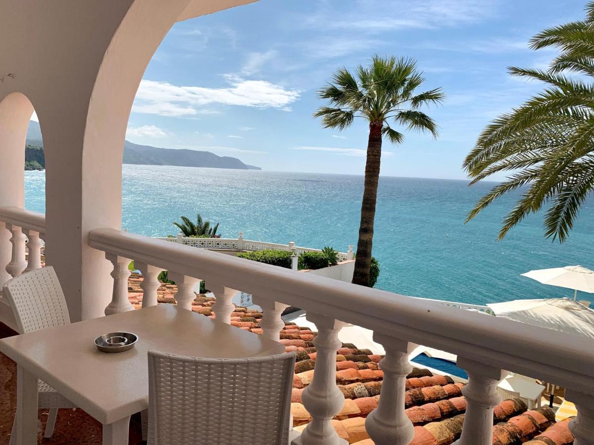 Hotel Paraiso Del Mar Nerja Bagian luar foto