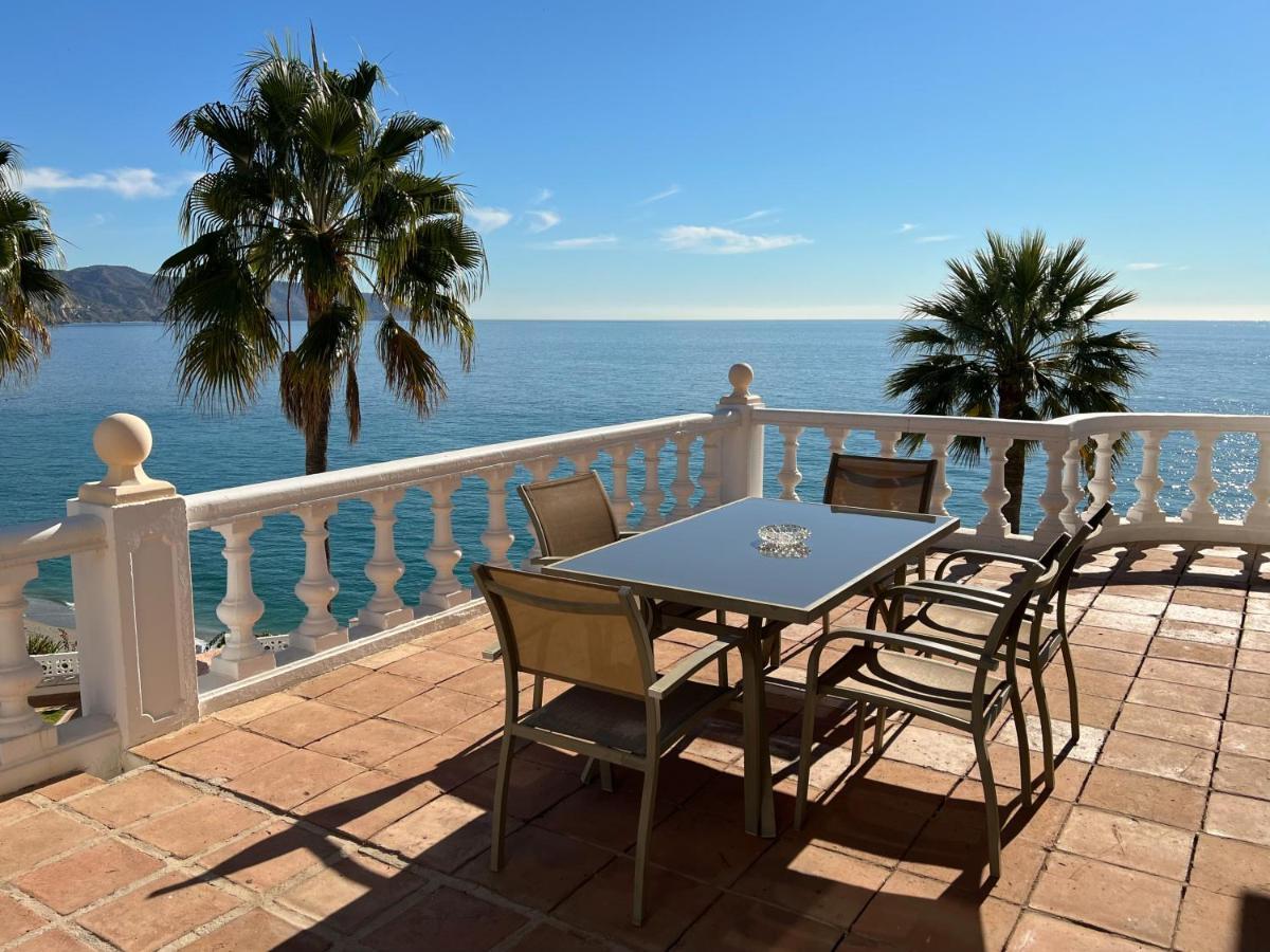 Hotel Paraiso Del Mar Nerja Bagian luar foto