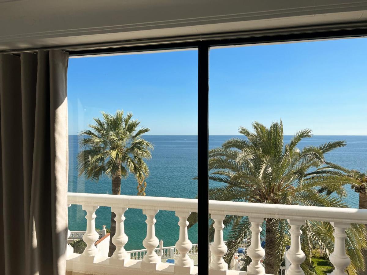 Hotel Paraiso Del Mar Nerja Bagian luar foto