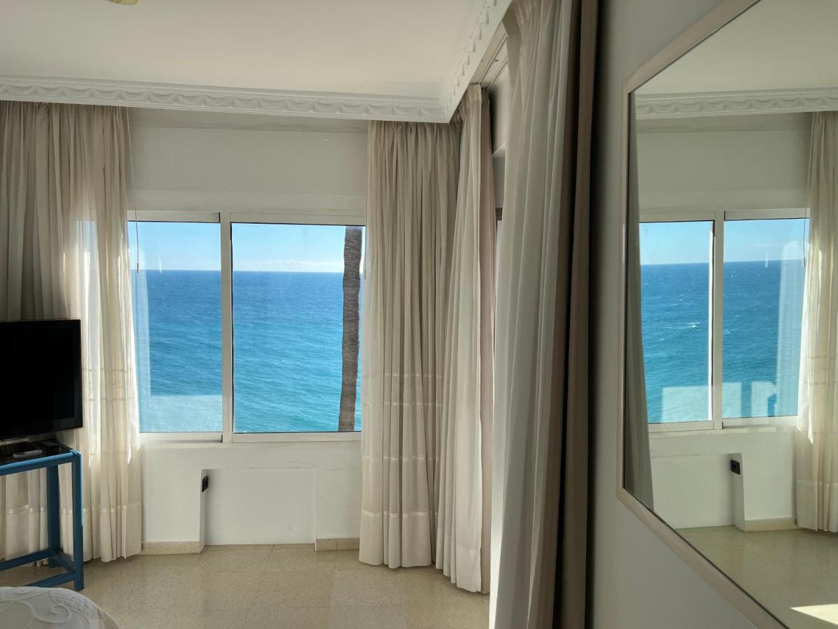 Hotel Paraiso Del Mar Nerja Bagian luar foto