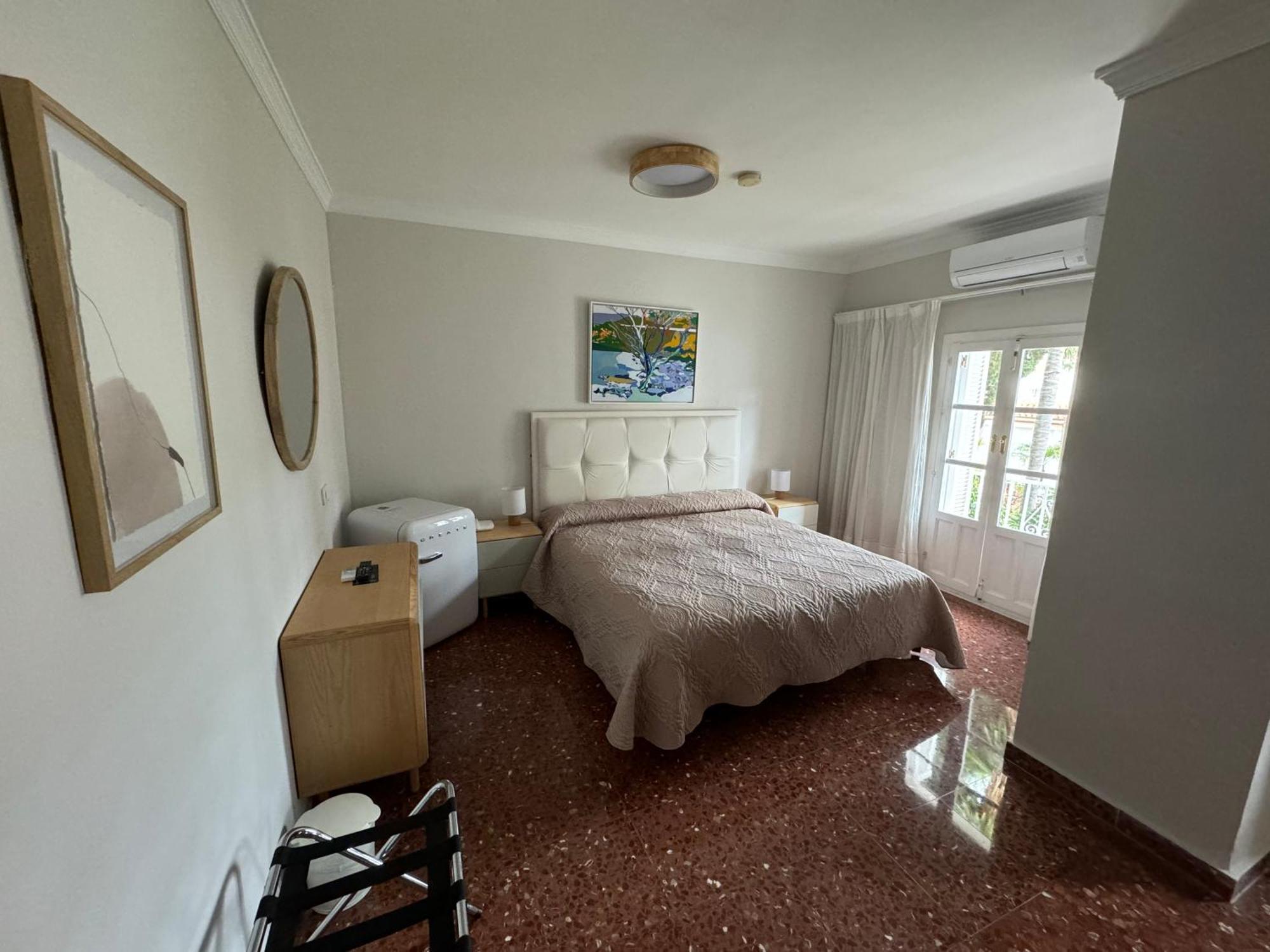 Hotel Paraiso Del Mar Nerja Ruang foto