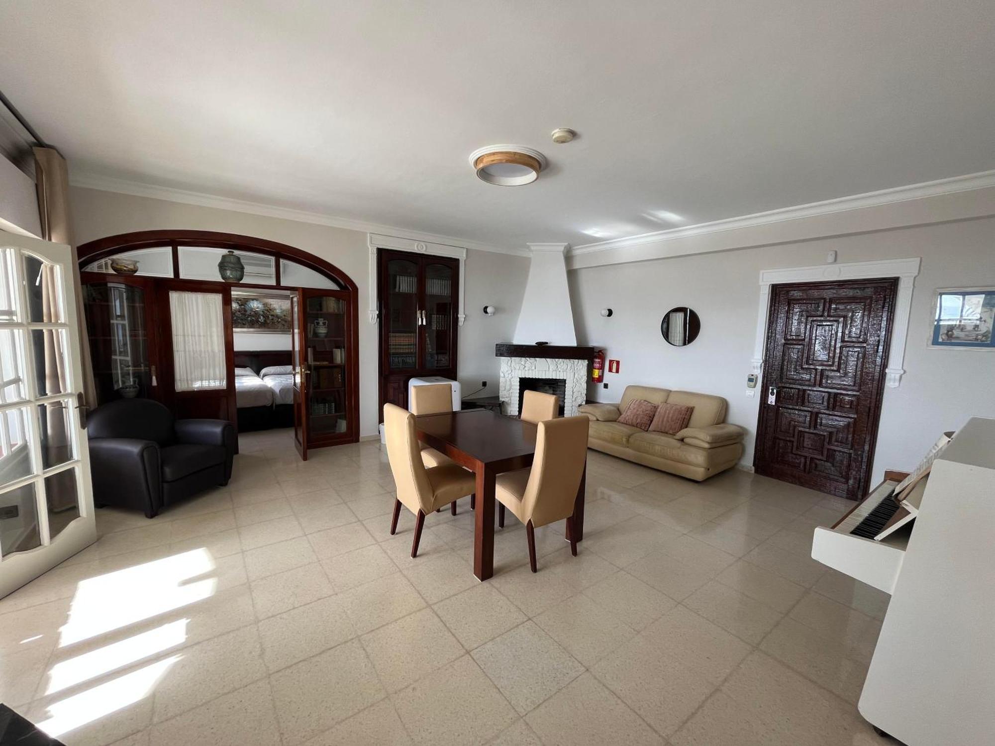 Hotel Paraiso Del Mar Nerja Ruang foto