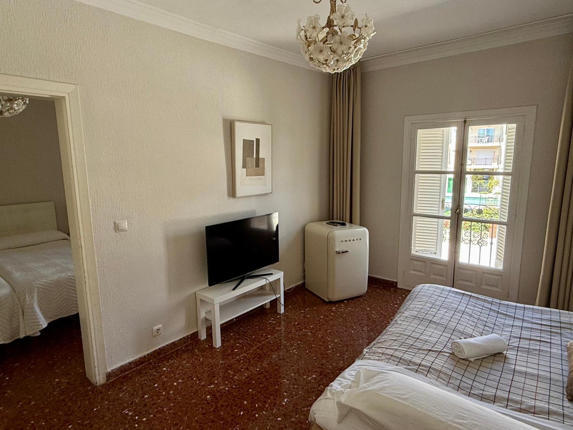 Hotel Paraiso Del Mar Nerja Ruang foto