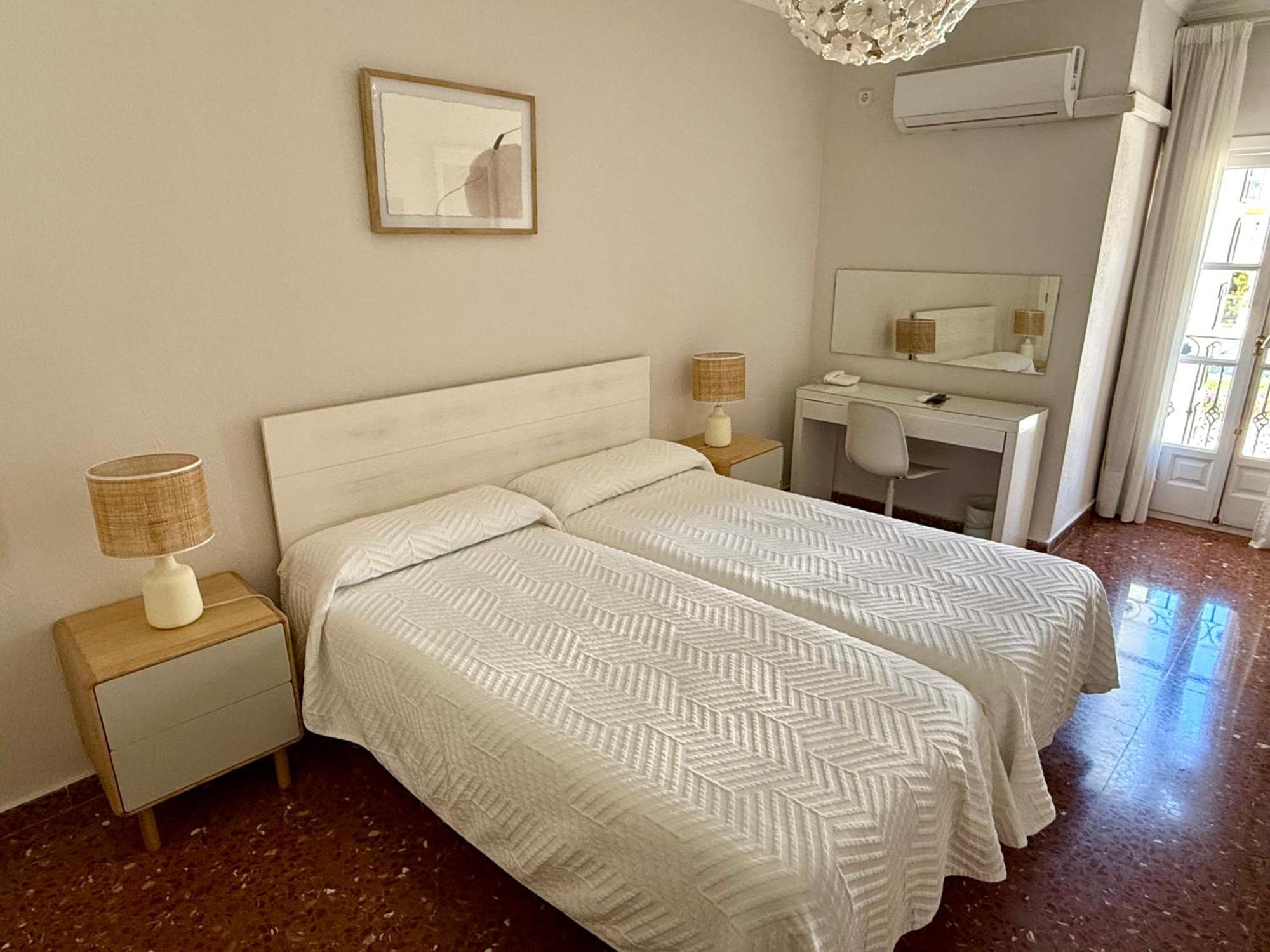 Hotel Paraiso Del Mar Nerja Ruang foto